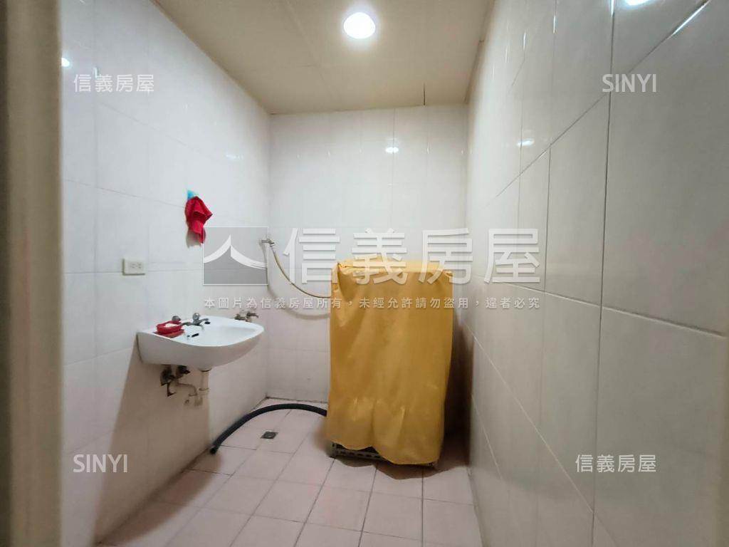 瑞隆正街騎樓式透店房屋室內格局與周邊環境
