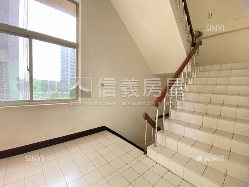 【精選】內科園區精鷹辦公房屋室內格局與周邊環境