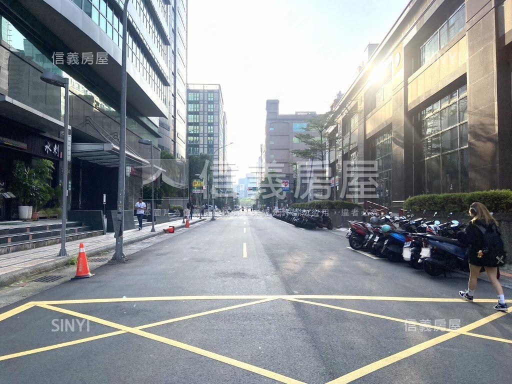 【精選】內科園區精鷹辦公房屋室內格局與周邊環境