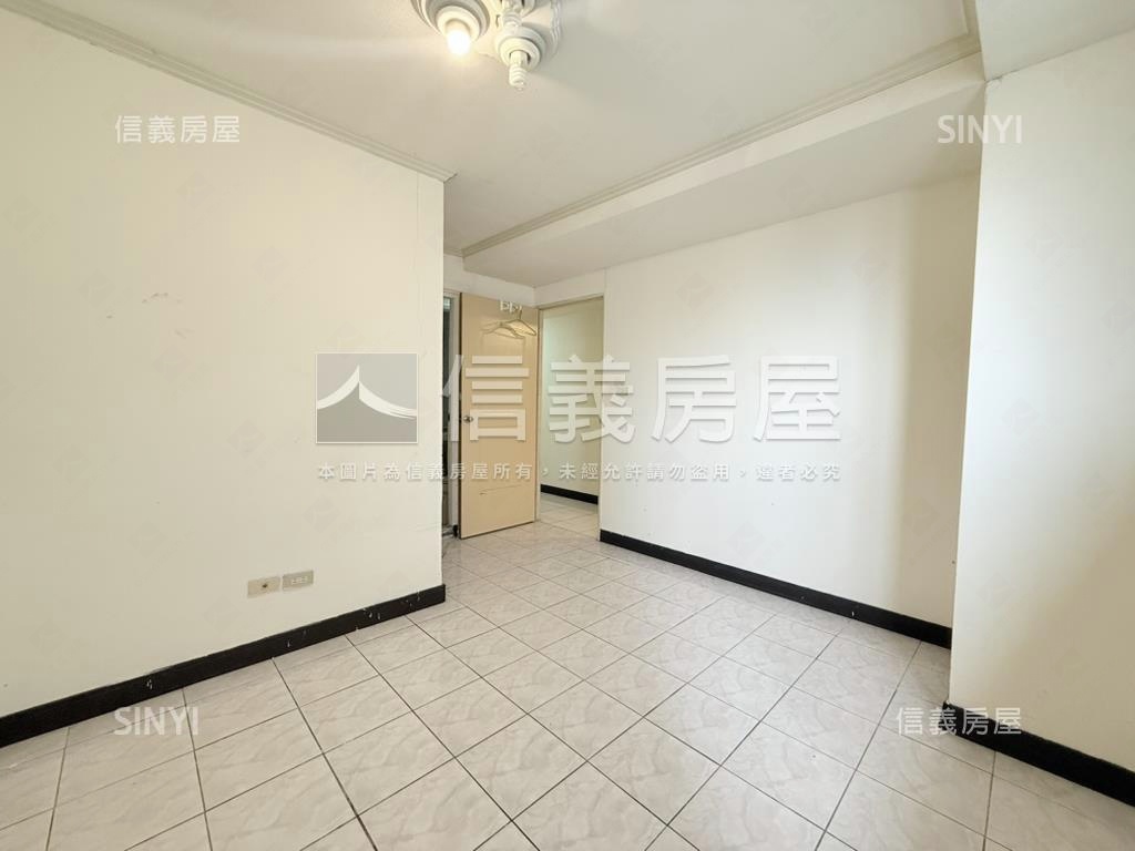 中平藍天富貴四房房屋室內格局與周邊環境