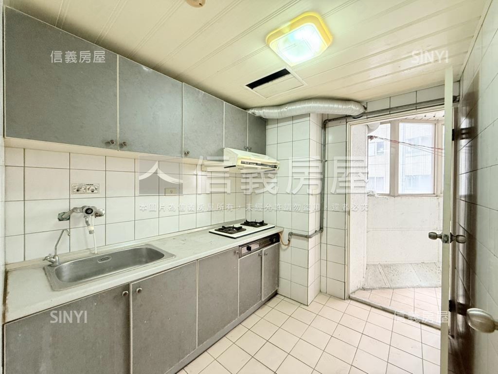 中平藍天富貴四房房屋室內格局與周邊環境