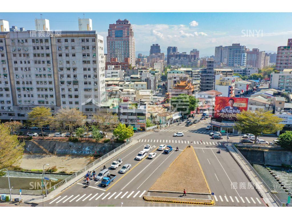 馬到成功！雙面臨路美地房屋室內格局與周邊環境