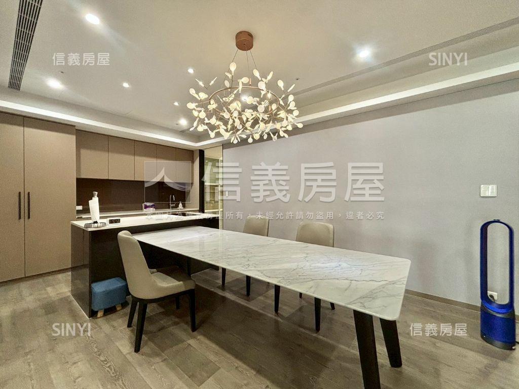 農十六四房高樓精裝雙平車房屋室內格局與周邊環境