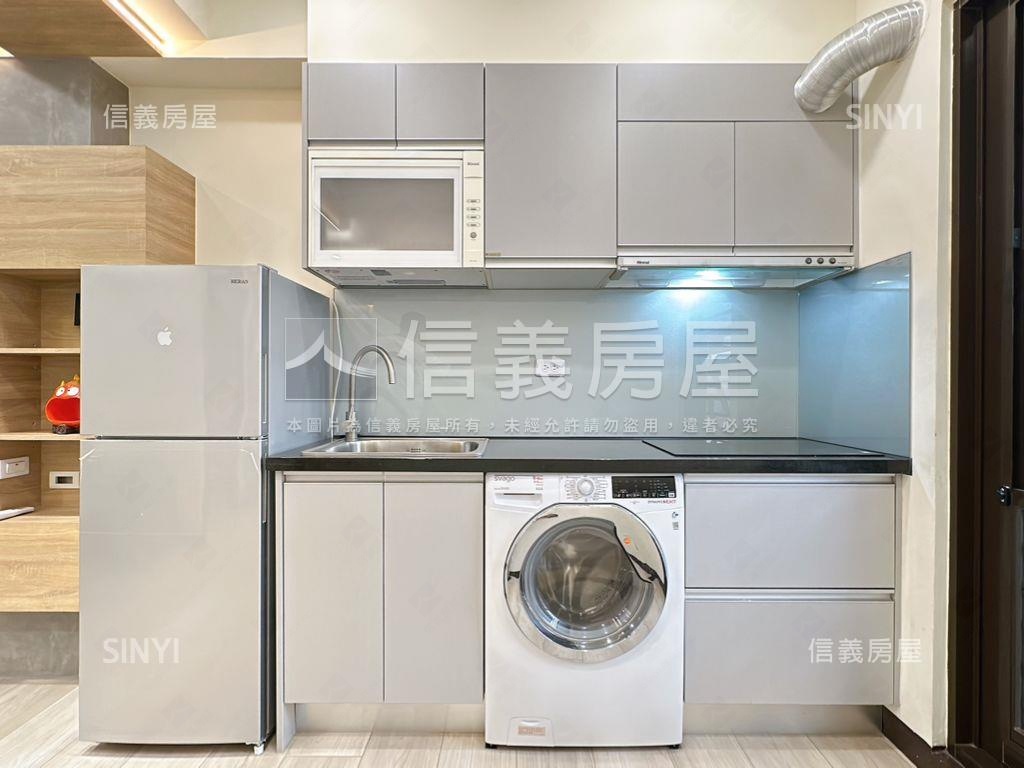 仁武微笑世界景觀兩房平車房屋室內格局與周邊環境