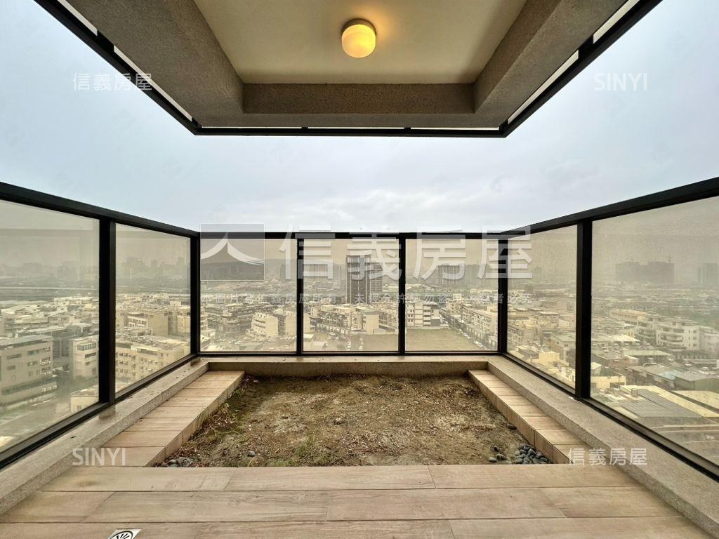 仁武微笑世界景觀兩房平車房屋室內格局與周邊環境