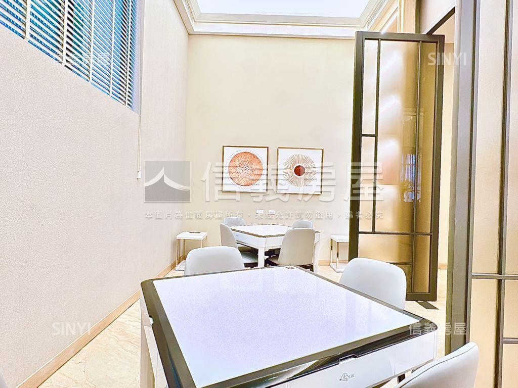 仁武微笑世界景觀兩房平車房屋室內格局與周邊環境