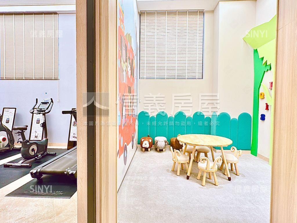 仁武微笑世界景觀兩房平車房屋室內格局與周邊環境