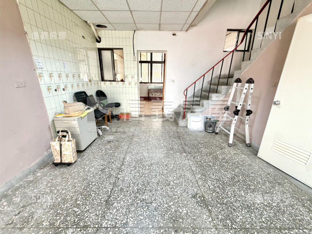 低總價龍山科園透天房屋室內格局與周邊環境
