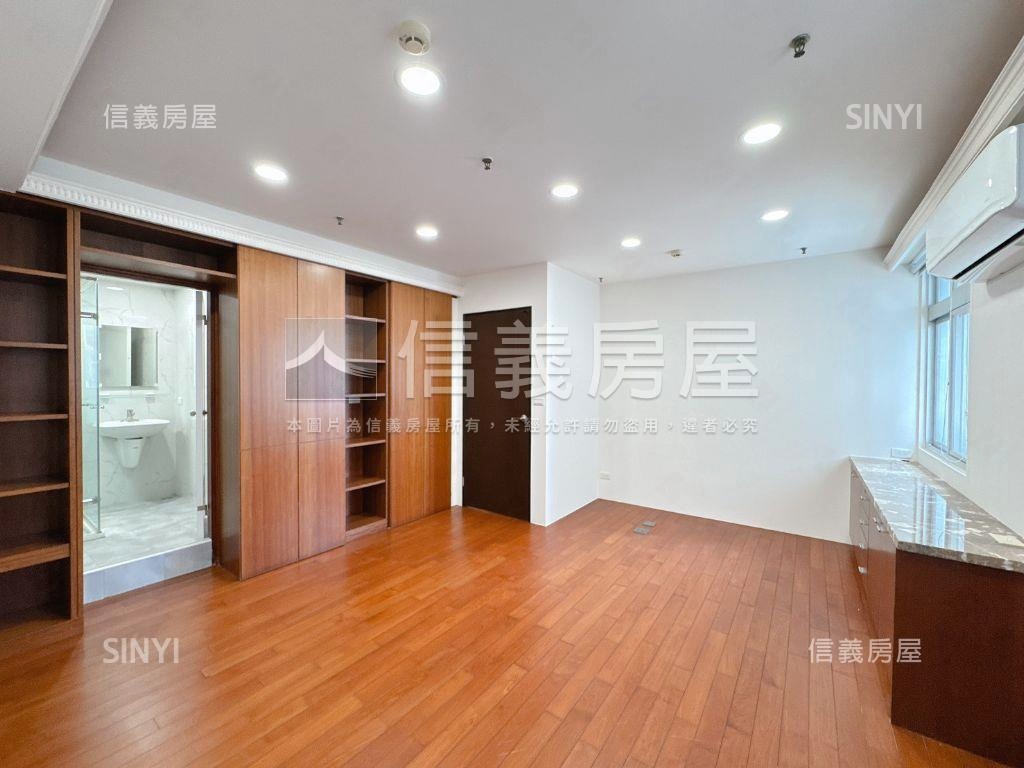 文化新世紀大兩房平車房屋室內格局與周邊環境