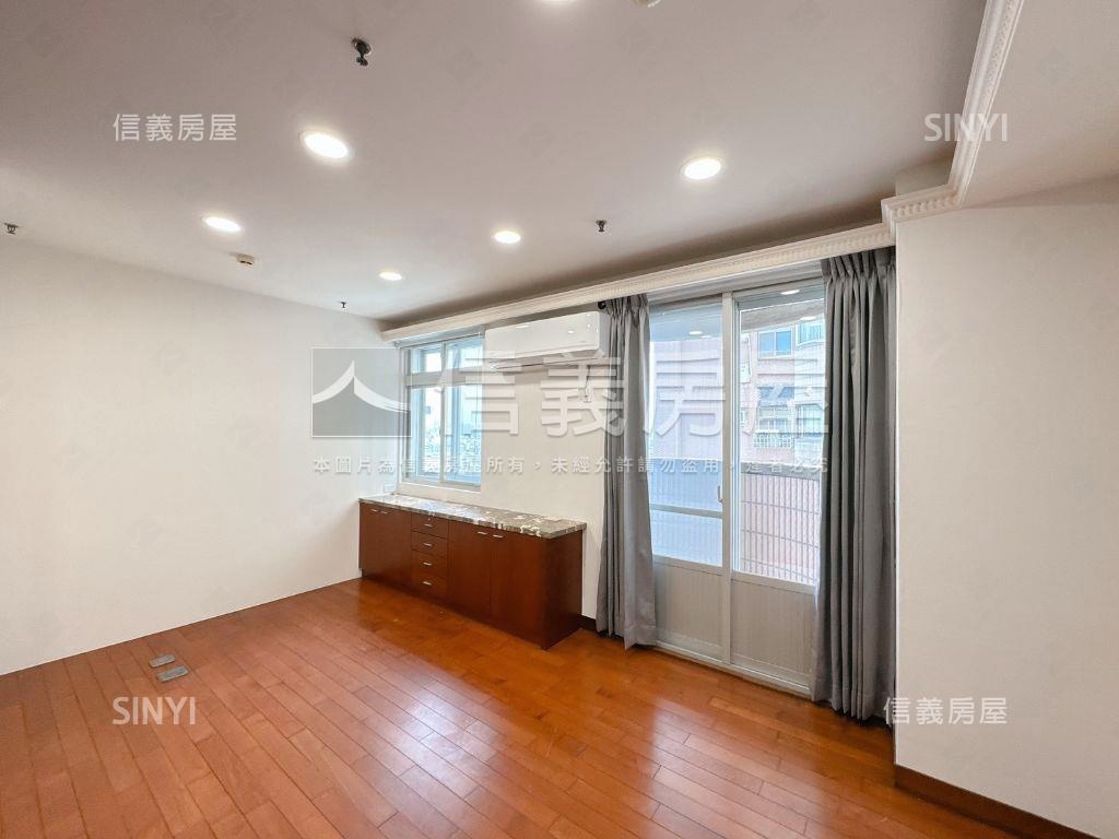 文化新世紀大兩房平車房屋室內格局與周邊環境