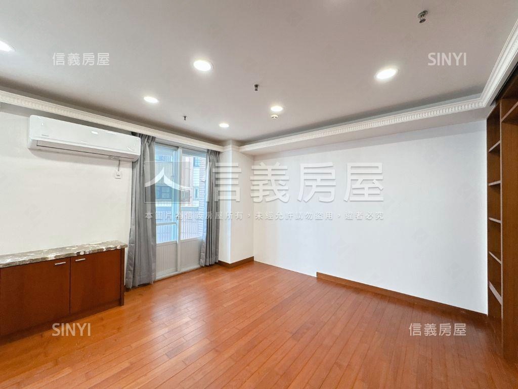 文化新世紀大兩房平車房屋室內格局與周邊環境