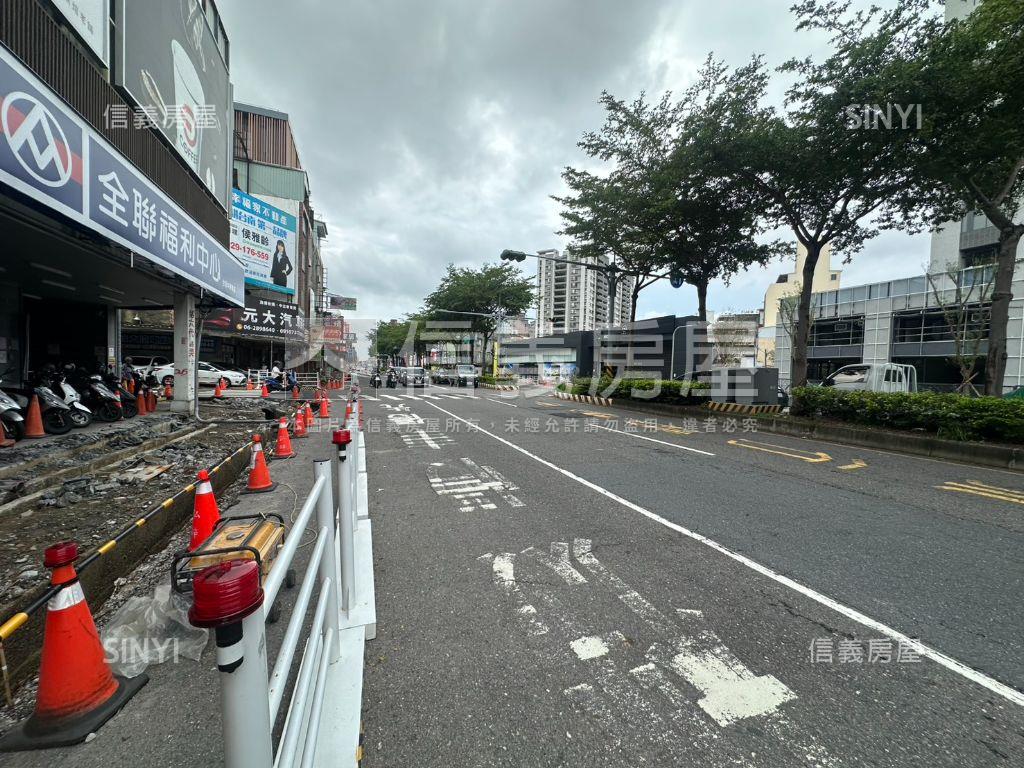 國泰磐耘｜Ａ３三房平車房屋室內格局與周邊環境