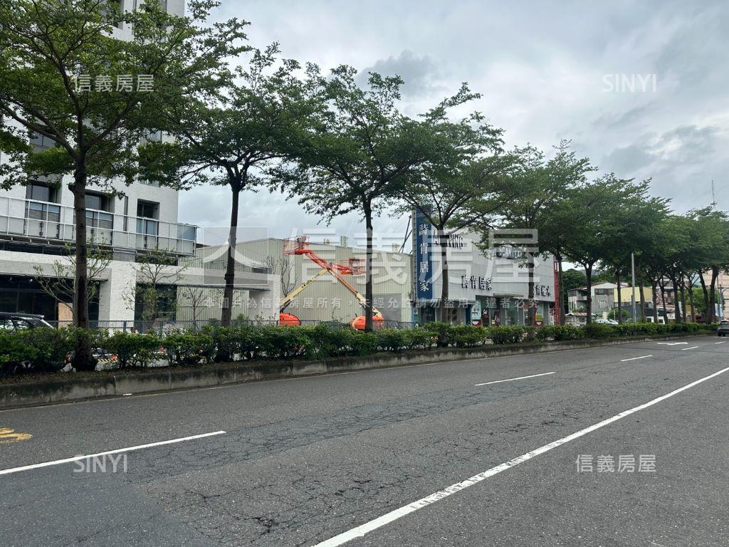 國泰磐耘｜Ａ３三房平車房屋室內格局與周邊環境