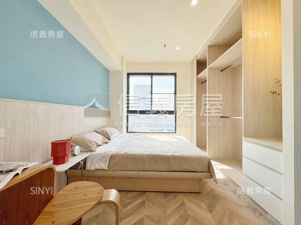 軍港‧亮２房１室平移車位房屋室內格局與周邊環境