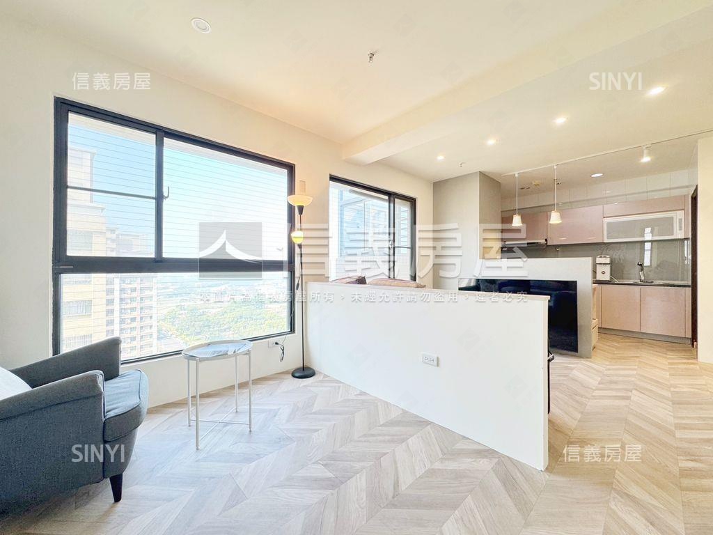 軍港‧亮２房１室平移車位房屋室內格局與周邊環境