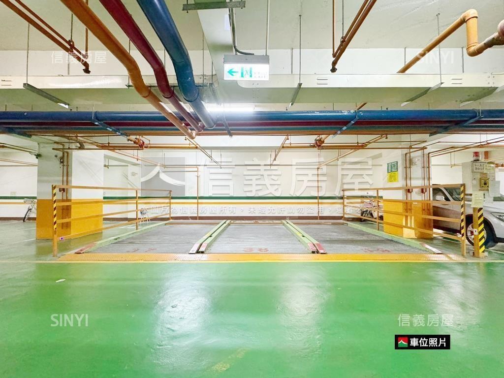 軍港‧亮２房１室平移車位房屋室內格局與周邊環境