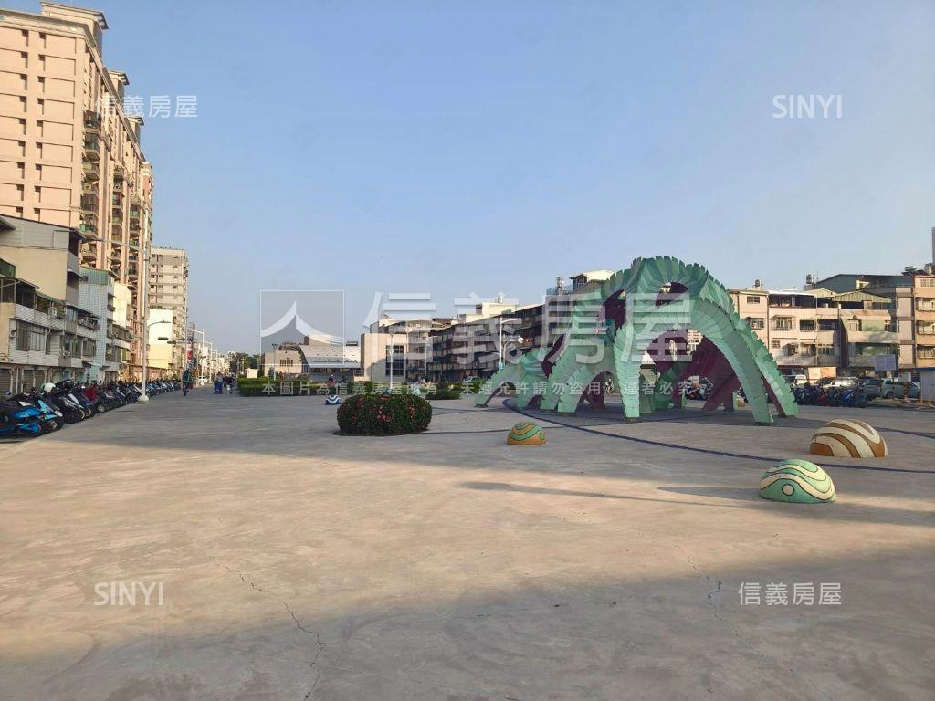 高博館大面寬雙車庫一樓房屋室內格局與周邊環境