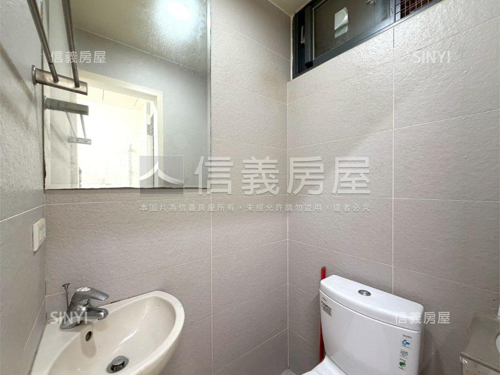 捷運行天宮‧三角窗金店面房屋室內格局與周邊環境