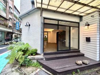 捷運行天宮‧三角窗金店面