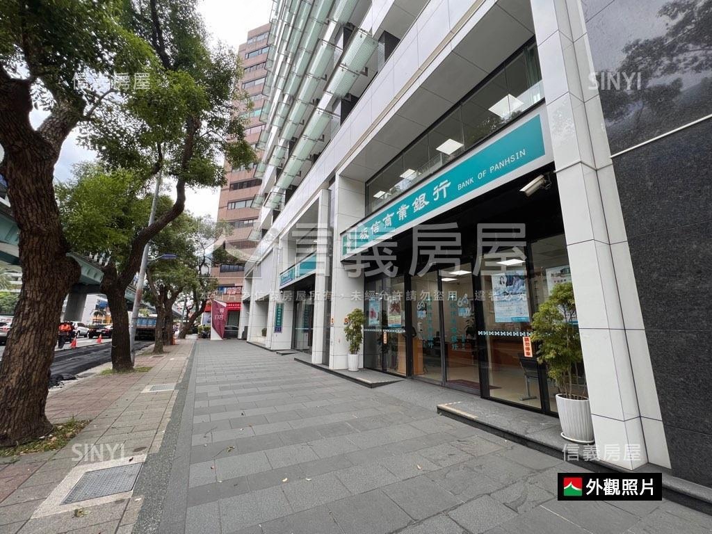 捷運旁三輝白宮金庫店面房屋室內格局與周邊環境