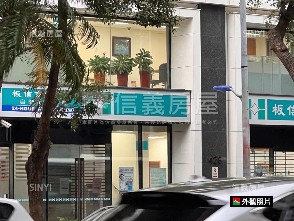 捷運旁三輝白宮金庫店面房屋室內格局與周邊環境