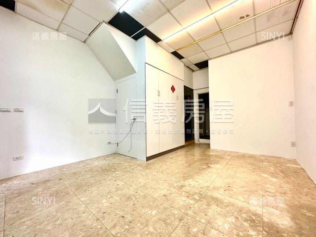 自由市場旁極美樓店房屋室內格局與周邊環境