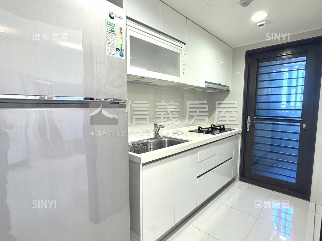 青埔Ａ１９旁大兩房車位房屋室內格局與周邊環境