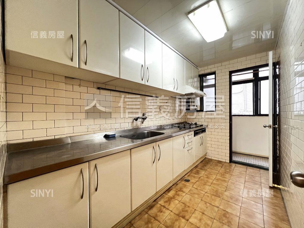 士東富邦翠園●方正美３樓房屋室內格局與周邊環境