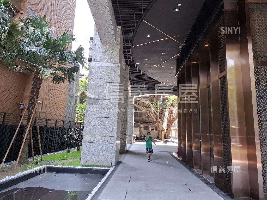 正隆高樓景觀四房有車位房屋室內格局與周邊環境