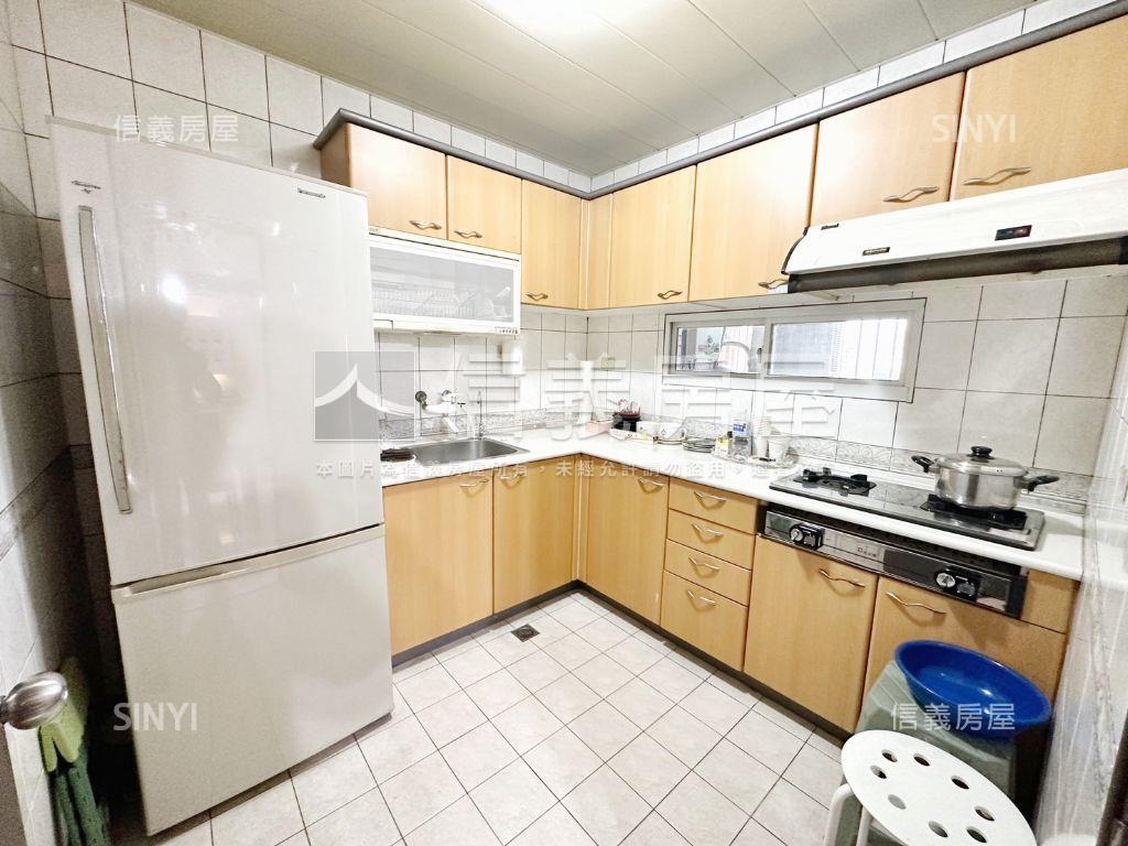 近道明正樓中樓４房平車房屋室內格局與周邊環境