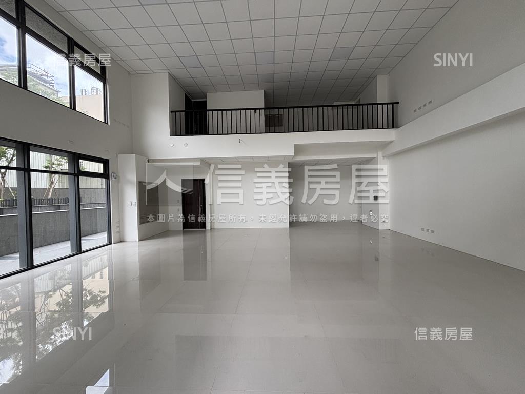 沐微風面寬約９米寬角店房屋室內格局與周邊環境
