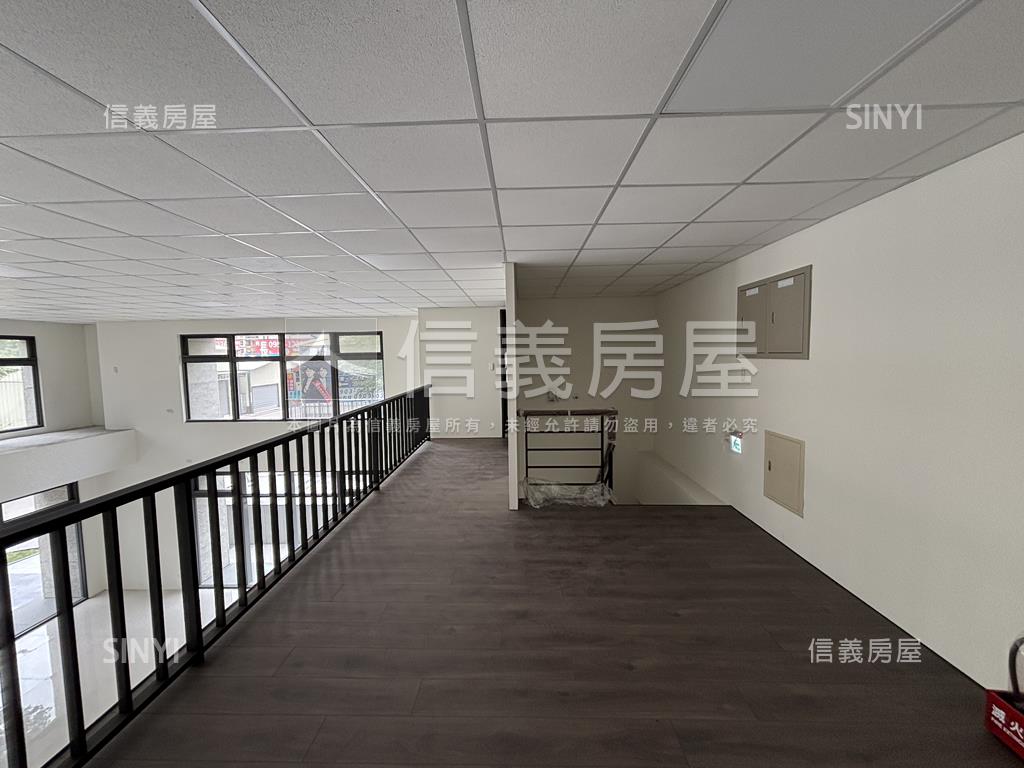 沐微風面寬約９米寬角店房屋室內格局與周邊環境