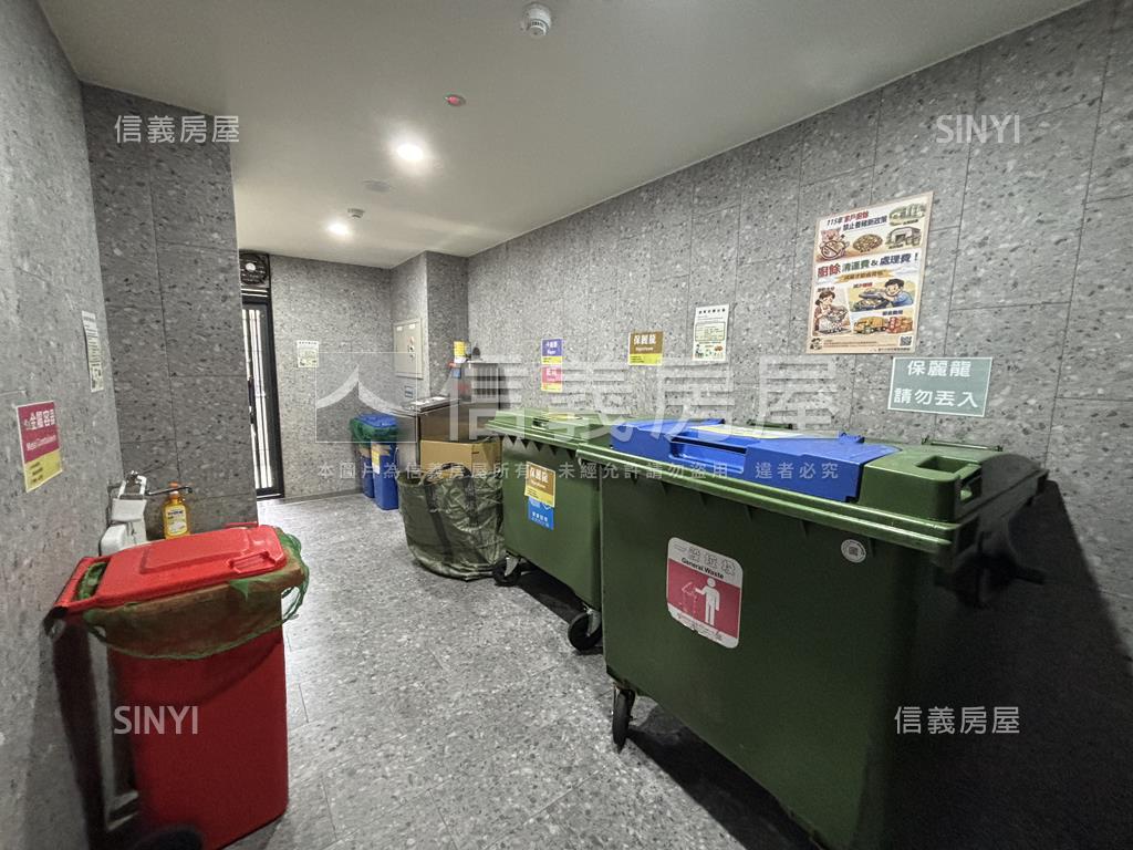 沐微風面寬約９米寬角店房屋室內格局與周邊環境