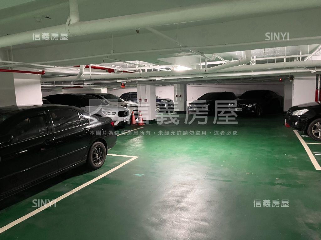 近欣欣大眾人潮金店房屋室內格局與周邊環境