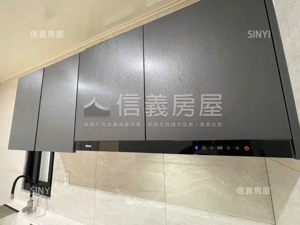 面寬約５米前後臨活路別墅房屋室內格局與周邊環境