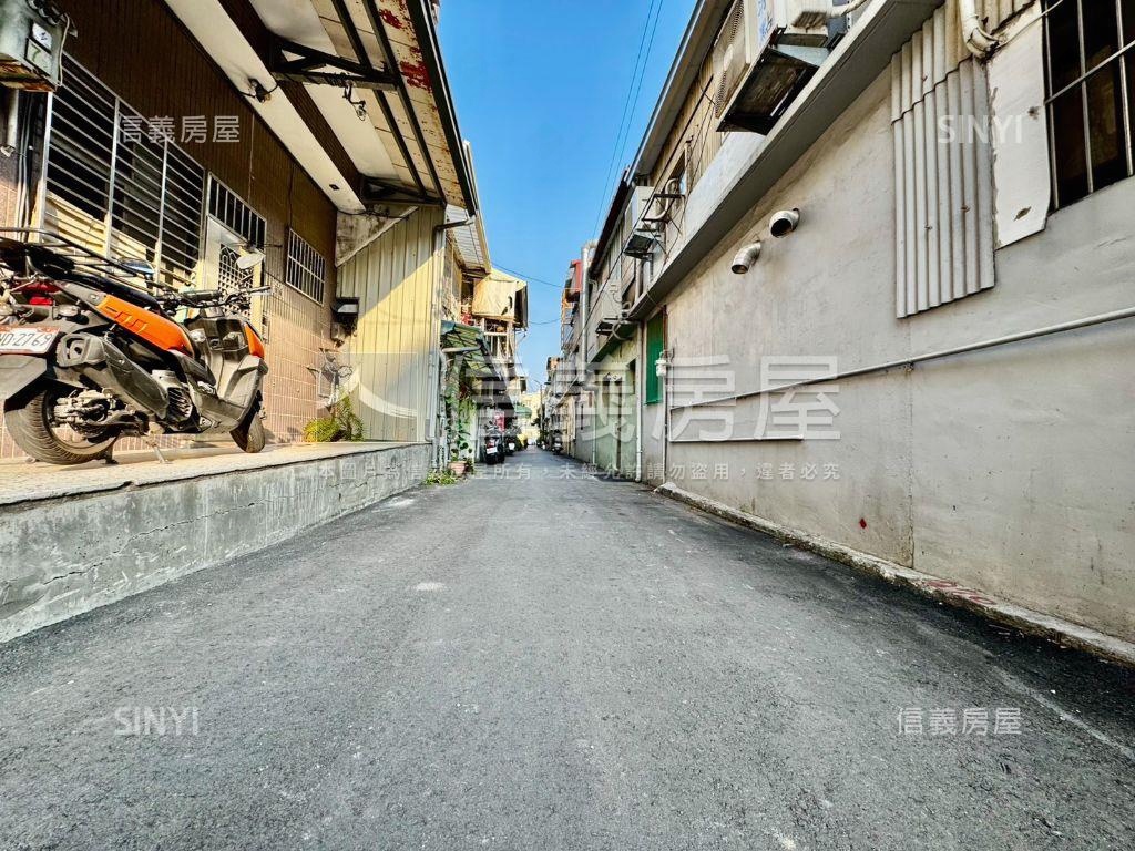 面寬約５米前後臨活路別墅房屋室內格局與周邊環境