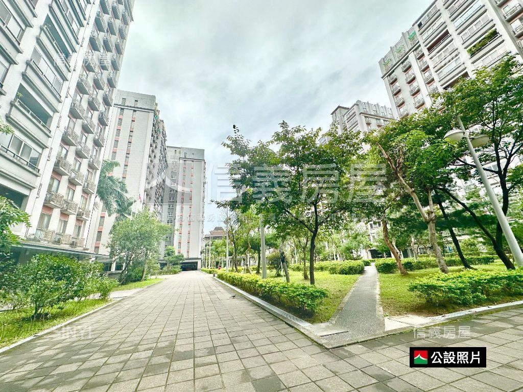 健華新城手足情深三房車位房屋室內格局與周邊環境