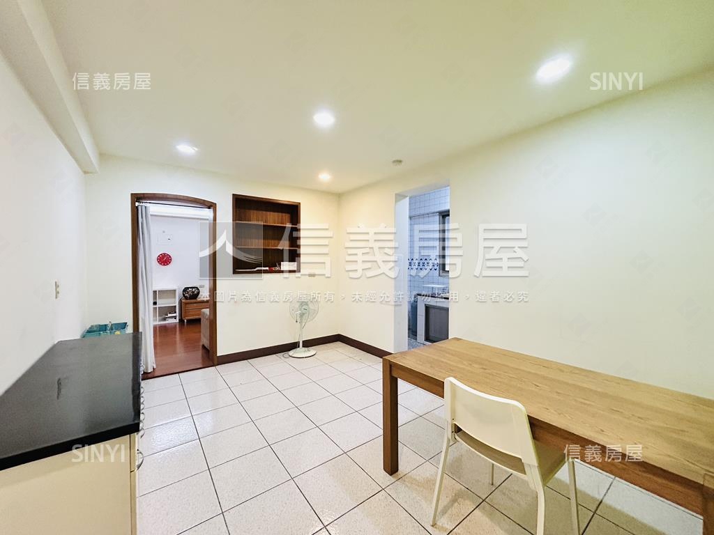 民生街四面採光黃金三樓房屋室內格局與周邊環境