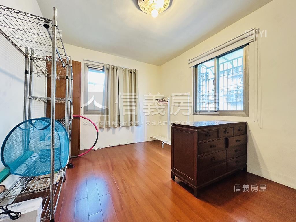 民生街四面採光黃金三樓房屋室內格局與周邊環境