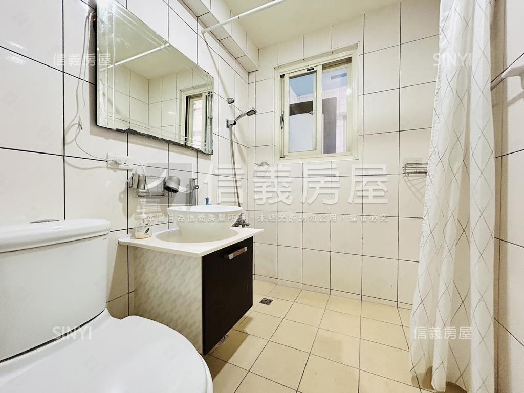 民生街四面採光黃金三樓房屋室內格局與周邊環境