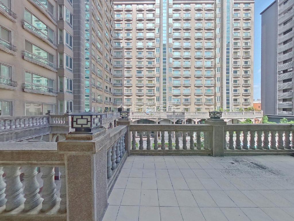 ★宜誠高峰會大三房露臺戶房屋室內格局與周邊環境