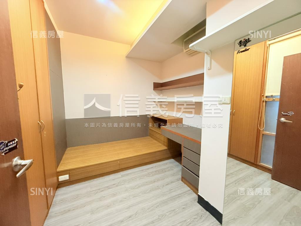 近捷運溫馨生活美宅房屋室內格局與周邊環境