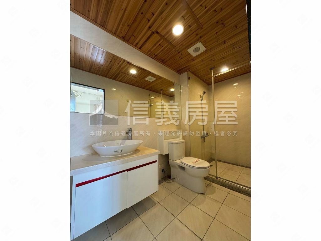 Ｒｏｏｍ１８優質三房車位房屋室內格局與周邊環境