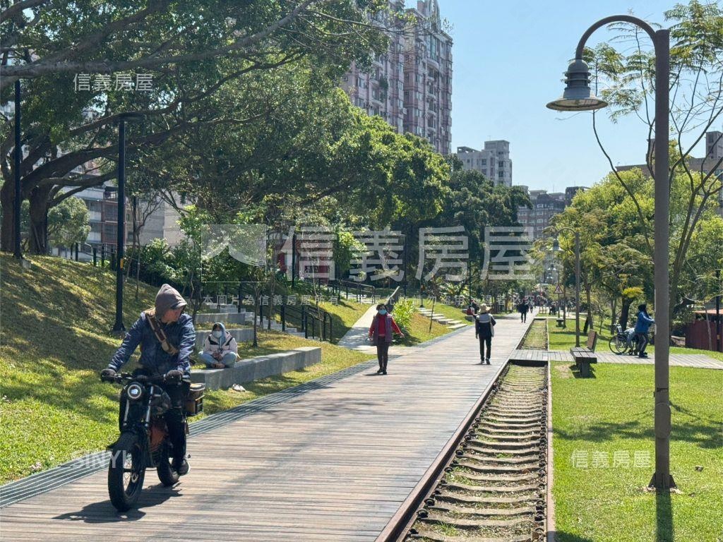 Ｒｏｏｍ１８優質三房車位房屋室內格局與周邊環境