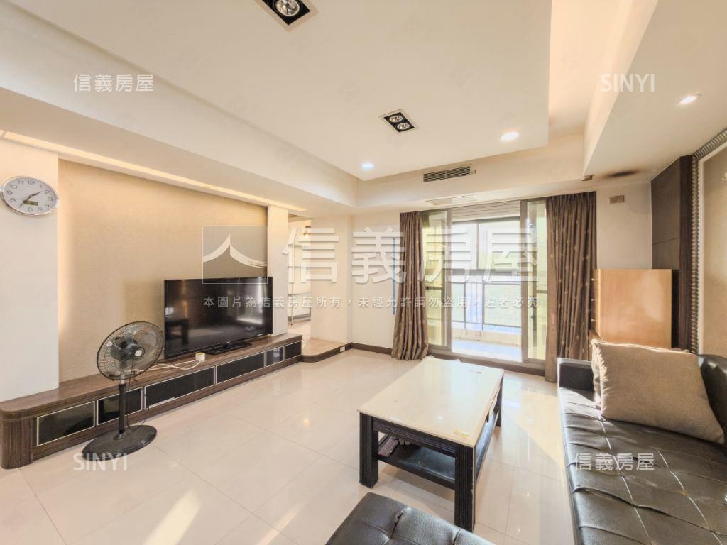 農十六首排頂樓４房平車房屋室內格局與周邊環境