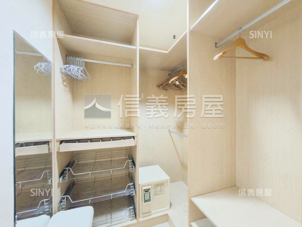 農十六首排頂樓４房平車房屋室內格局與周邊環境