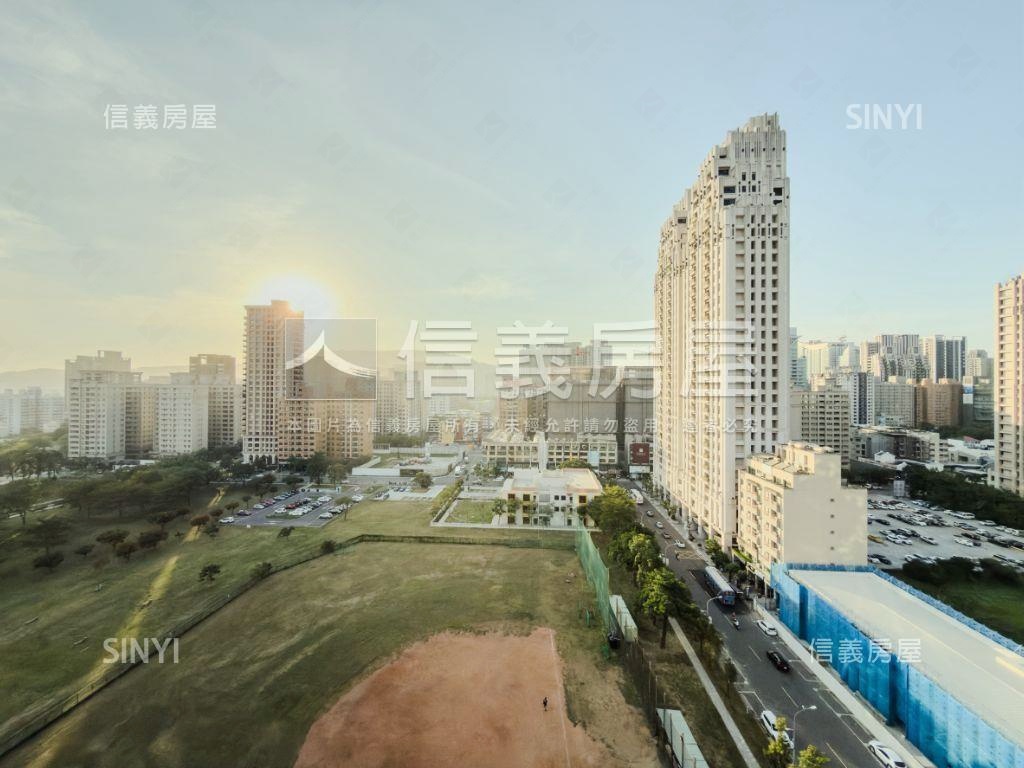 農十六首排頂樓４房平車房屋室內格局與周邊環境