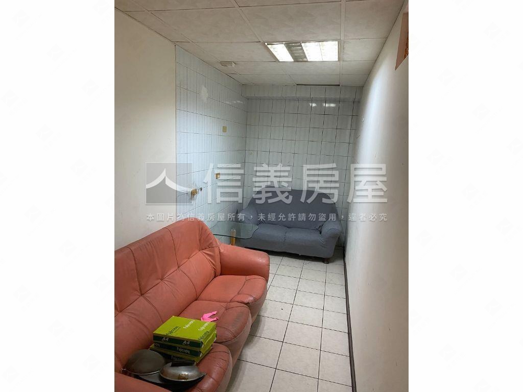 台中榮總商圈１＋２樓店面房屋室內格局與周邊環境