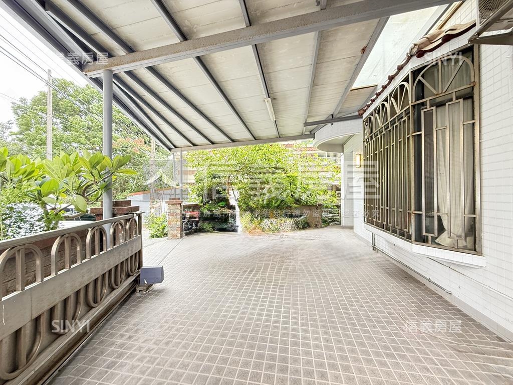 大甲區角間透天面寬９米房屋室內格局與周邊環境