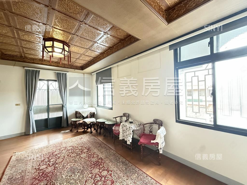 大甲區角間透天面寬９米房屋室內格局與周邊環境